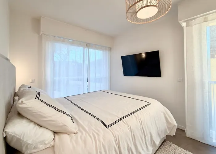 Rooftop With A Seaview Saint Tropez